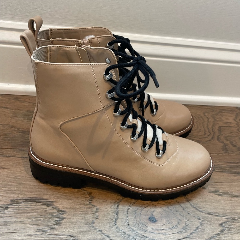 Women's Leighton Hiking Boots